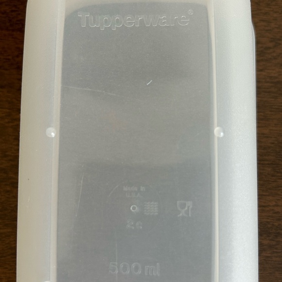 TUPPERWARE CRYSTALWAVE MICROWAVE 2 CUP RECTANGLE CONTAINER BLUE VENT SEAL ~ NICE - Picture 9 of 9